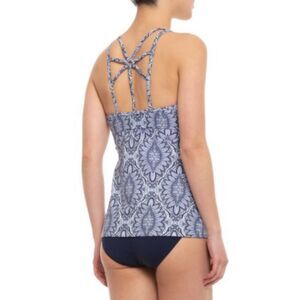 2Chillies Swim Strappy Back Shelf Bra Sz Large